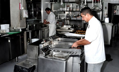 Inox em cozinha industrial